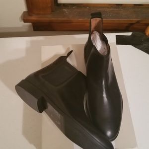 COS - LEATHER BOOT US 8.5/ EUR 41